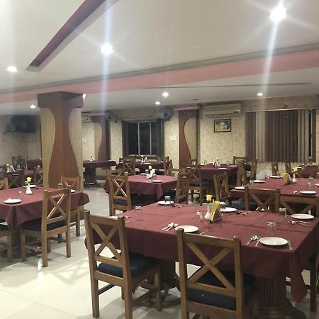 Hotel Nandanik Palace Fālākāta Buitenkant foto